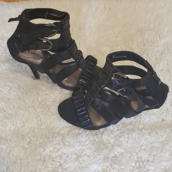 Shoes - Picture 2 of 4